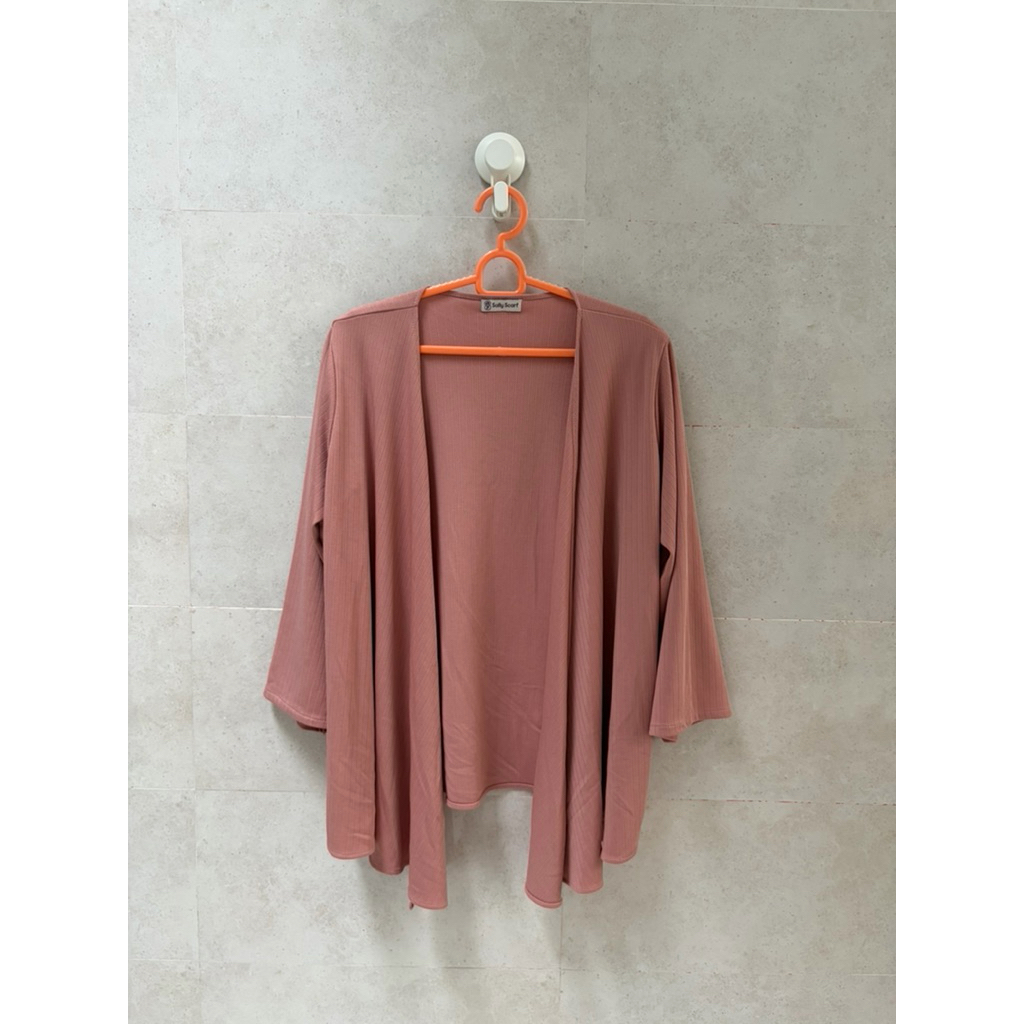 preloved outer wanita sally scarf