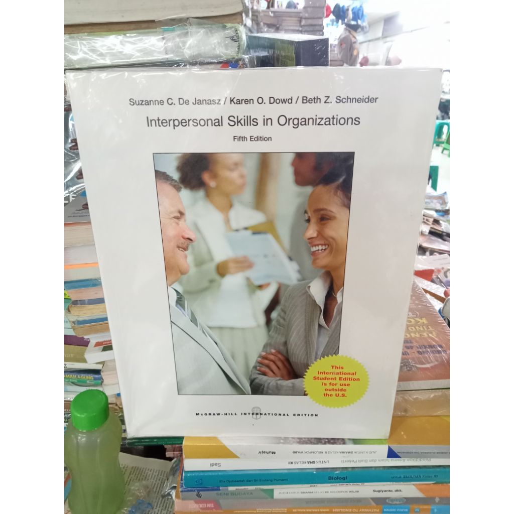 buku INTERPERSONAL SKILL IN ORGANIZATIONS