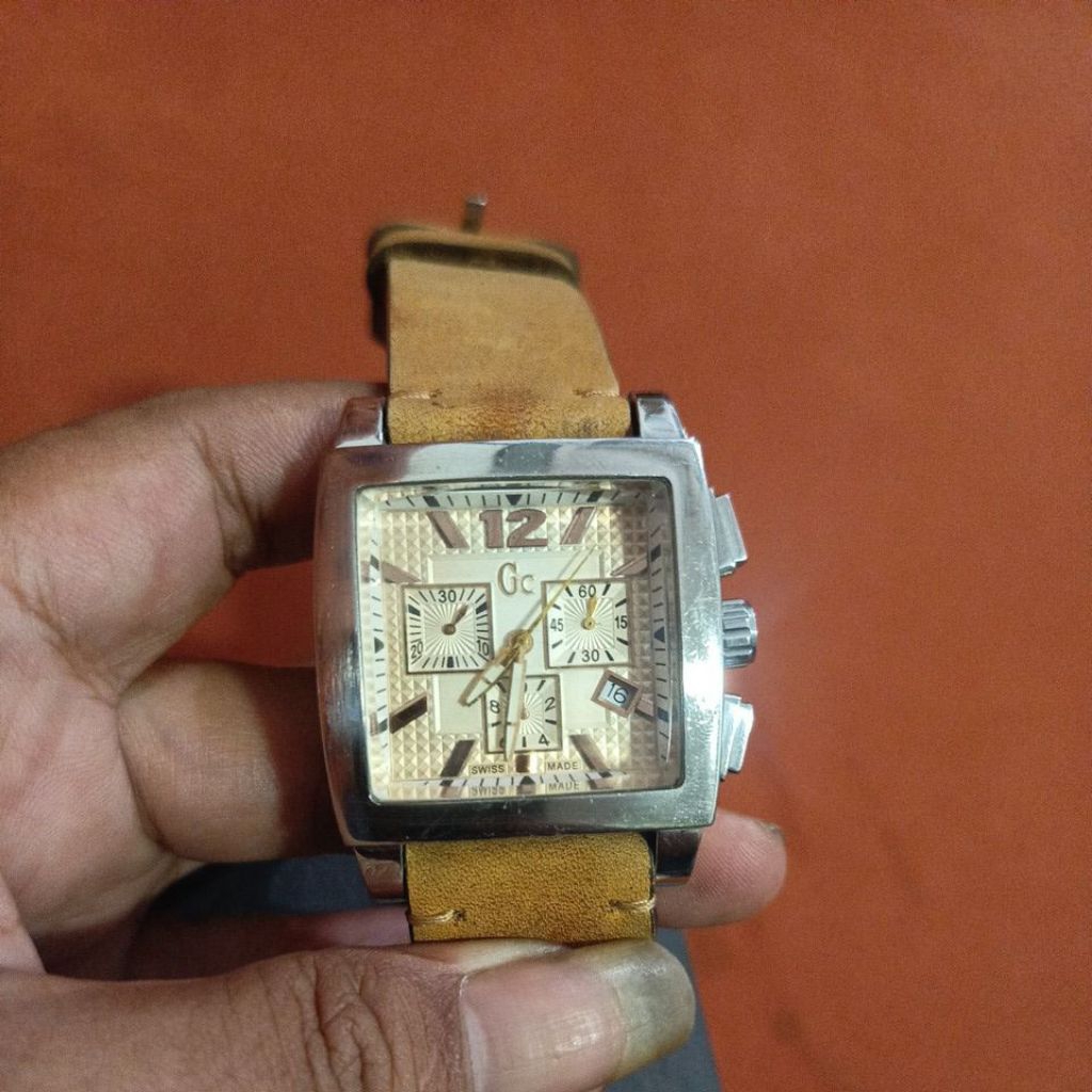 Jam tangan kotak original GC Guess Collection 35005G Swiss made kinclong  preloved bekas second