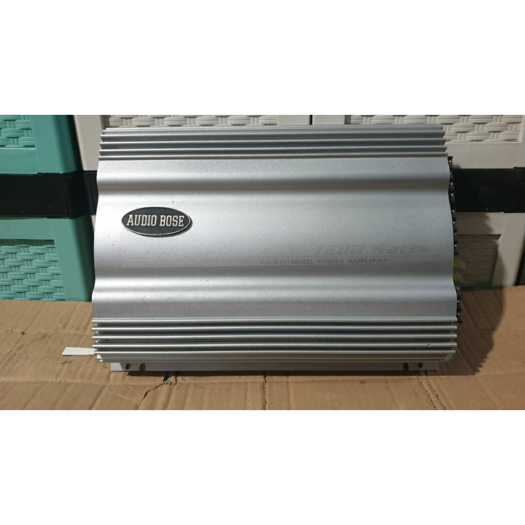 power amplifier mobil 4channel 1200watts AUDIOBOSE V12  second bekas normal siap pakai sudah di tes