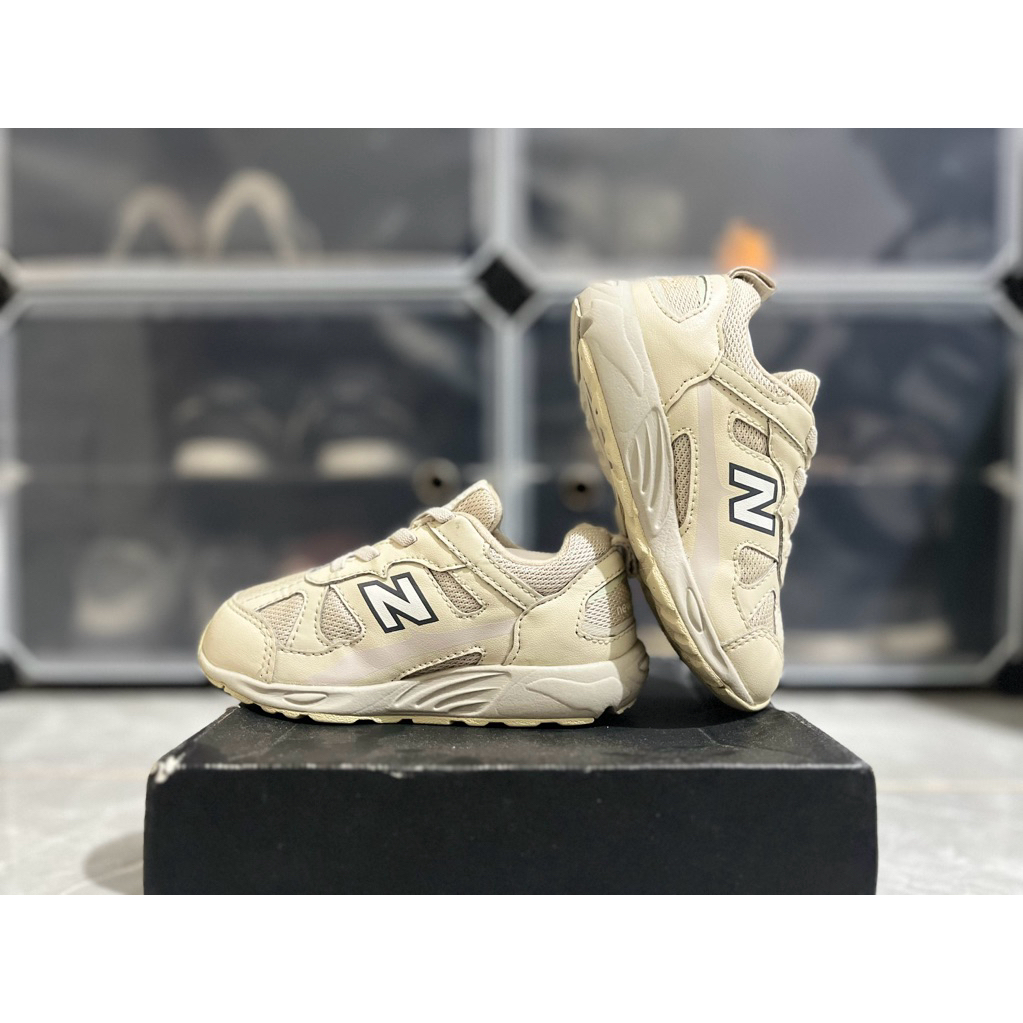Sepatu Anak Preloved/Second Kids NB 878 Size 26