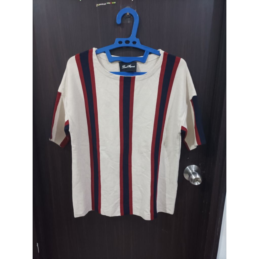 preloved blus krem salur merah hitam bloom apparels