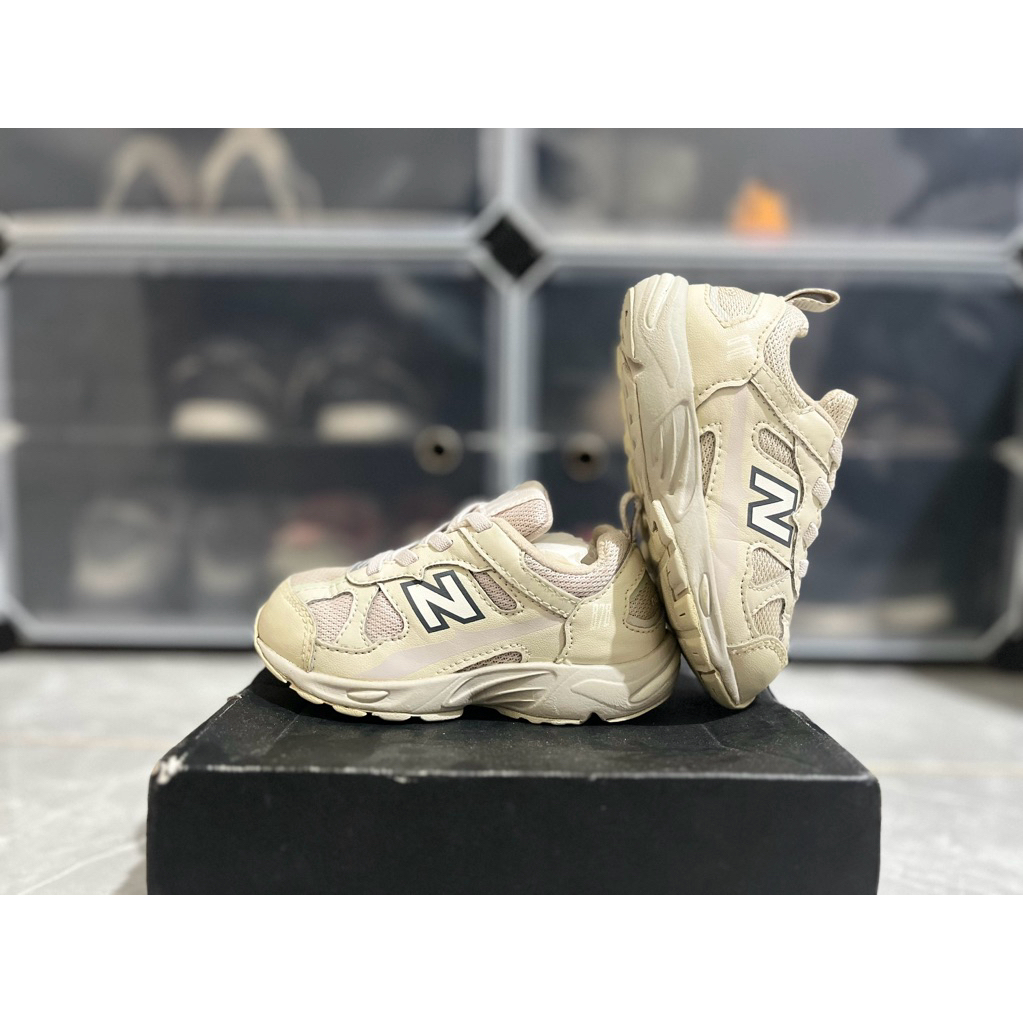 Sepatu Anak Preloved/Second Kids NB 878 Size 25