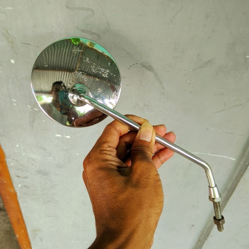 Kaca spion kanan honda c70 original