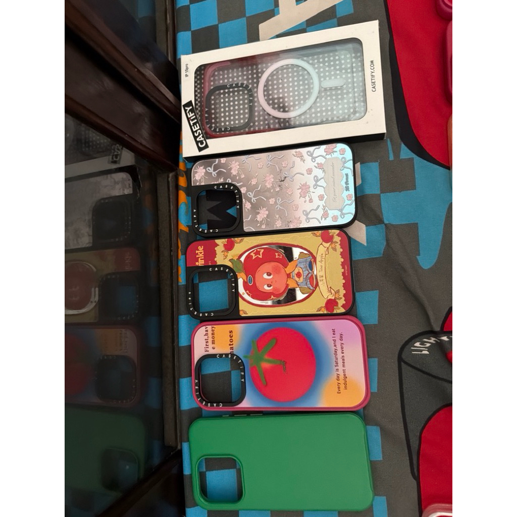 preloved casing casetify black