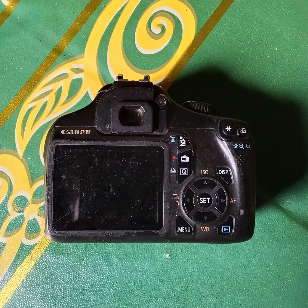 Canon Eos 1100D Body Only - Bongkar