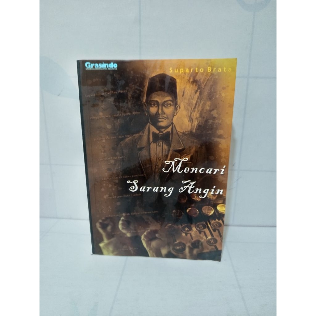 Novel Mencari Sarang Angin by Suparto Brata