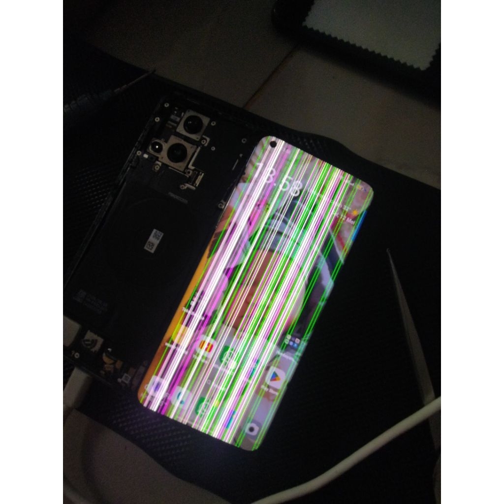 lcd copotan Oppo find x3 pro normal. minus bergaris saja