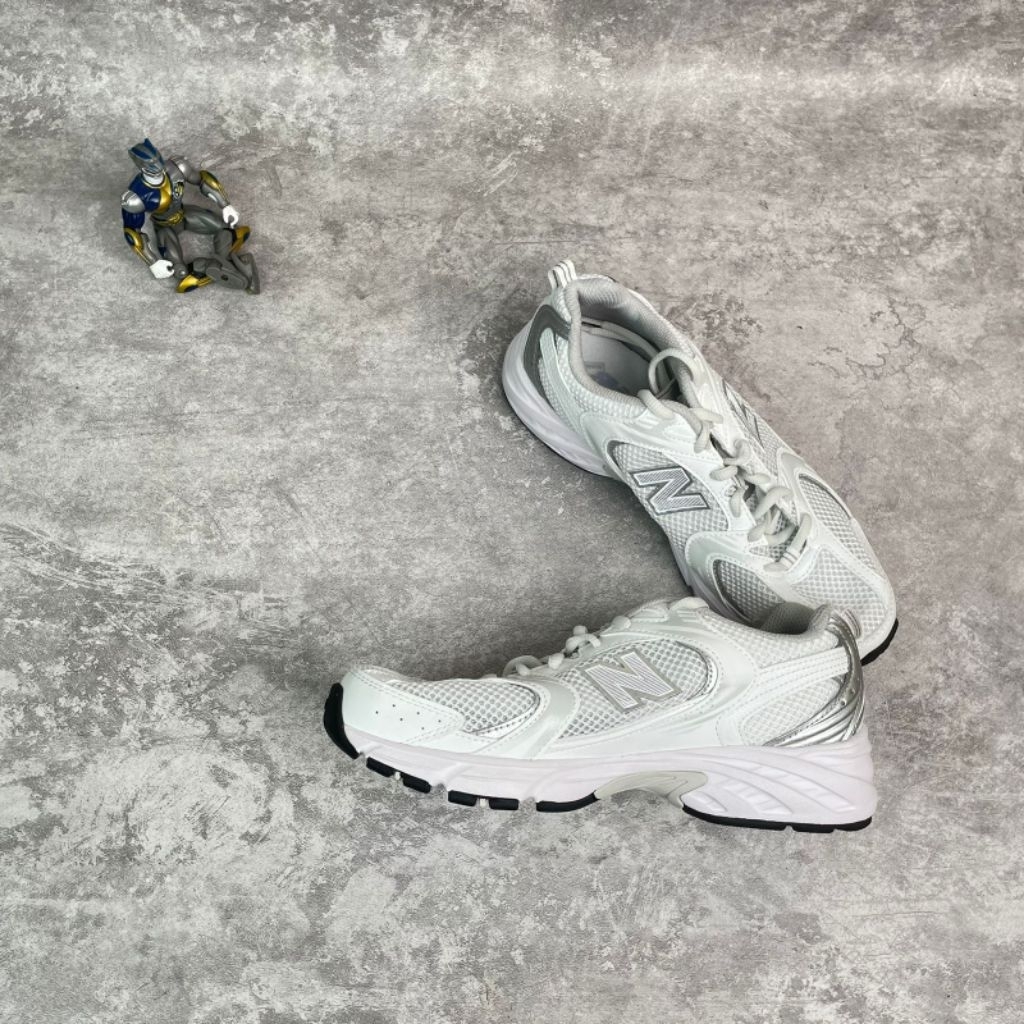 New Balance 530 White Silver