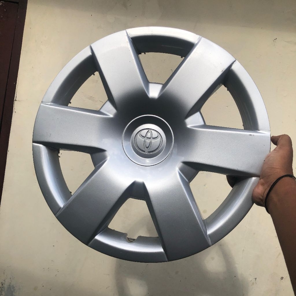 dop wildop weldop ori hiace premio commuter wheeldop cover velk original hiace ring 15 repaint warna