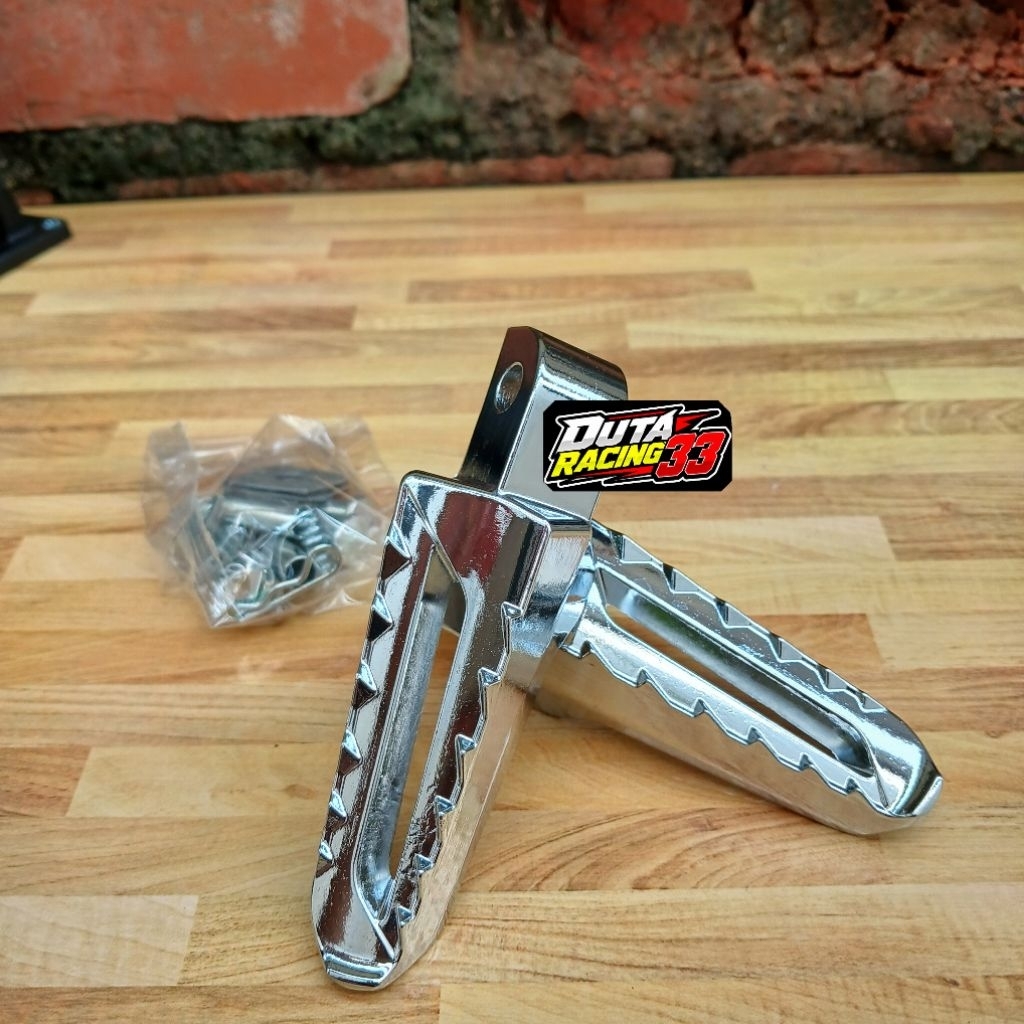 Step taring step racing trail motif sisik ekor buaya  universal motor bebek dan metik