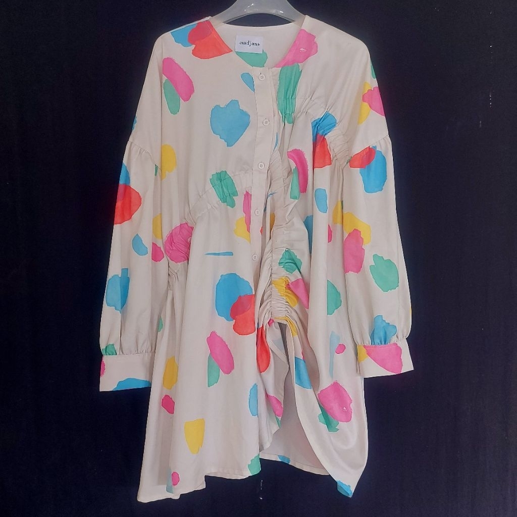 atasan Nadjani Preloved