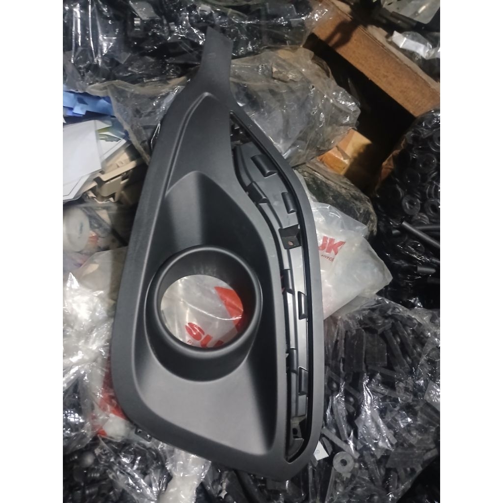 Cover Foglamp Suzuki Ertiga.2015-2017 original