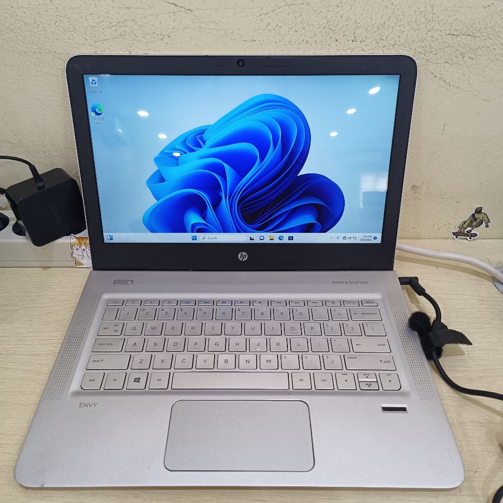 HP ENVY 13 (2018) Intel core i5 6200U Ram 8/256 SSD (271MQ)
