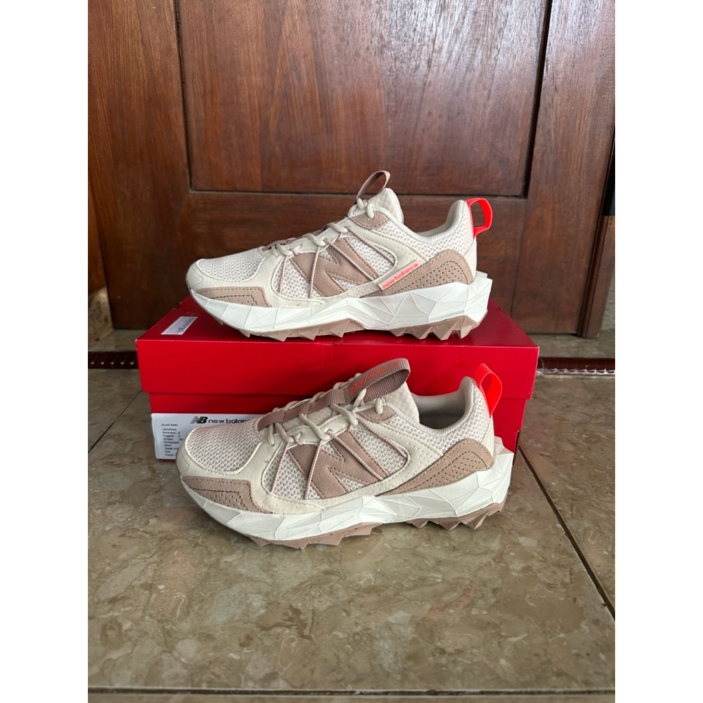 NEW B4L4NCE WT410LC8 WT410CN8 WT410CB7 W410LB8 TRAIL RUNNING