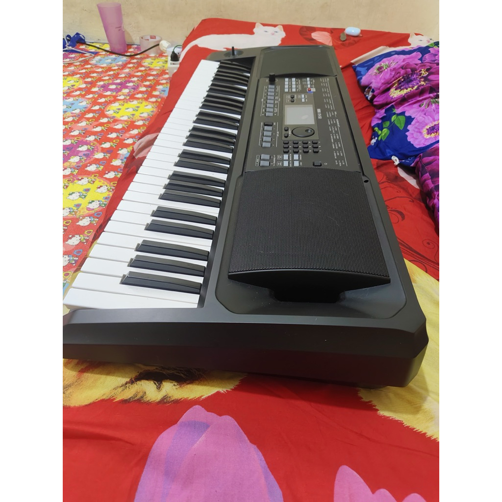 KEYBOARD KORG EK 50 (second like new)