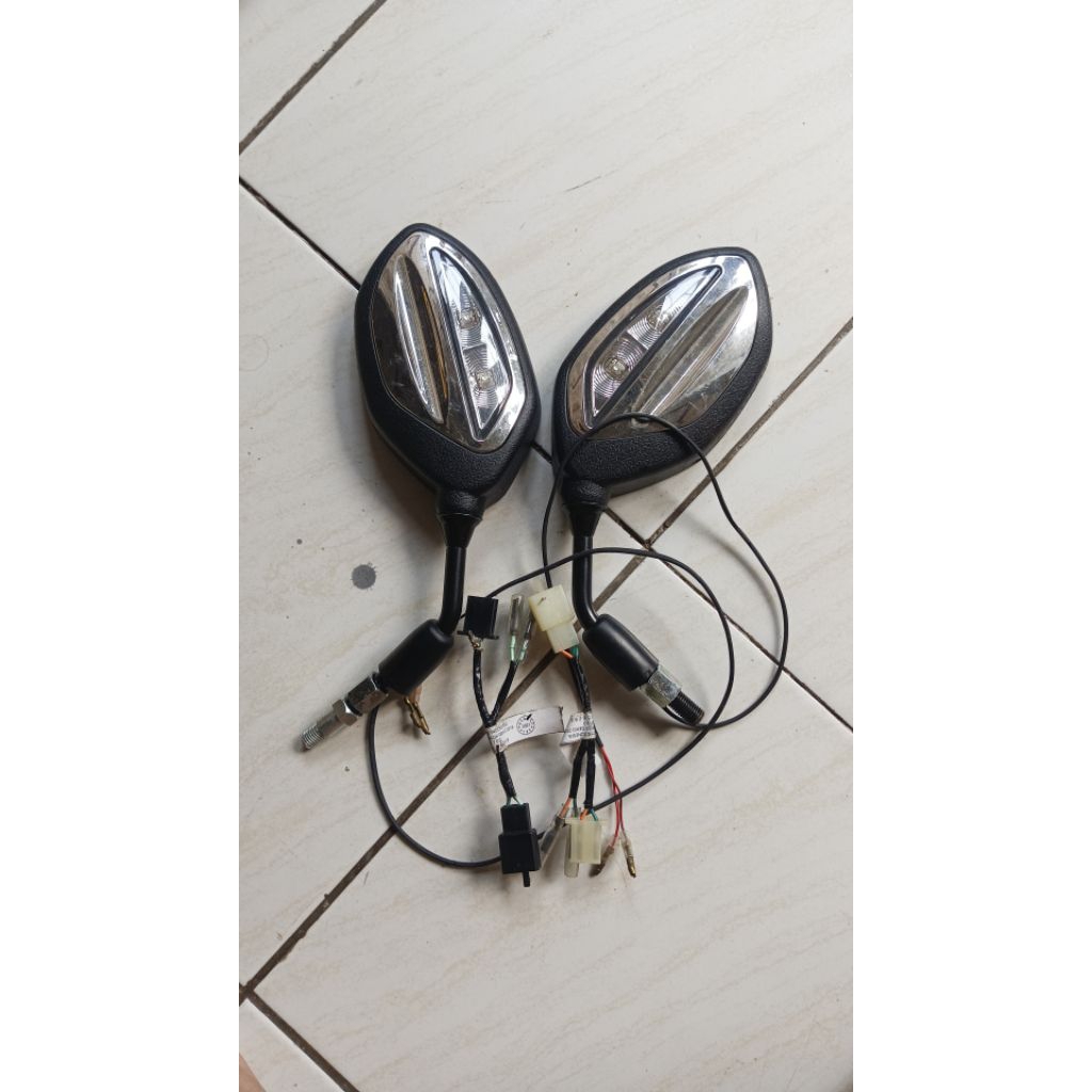 Spion LED ORI Lampu Sein Honda Vario Beat Scoopy Dll