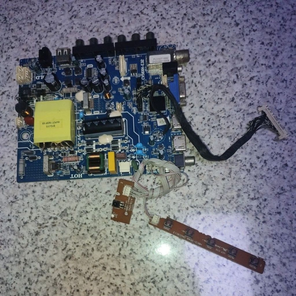 mb + sensor + tombol + lvds main board tv polytron PLD 32T1850 copotan panel pecah