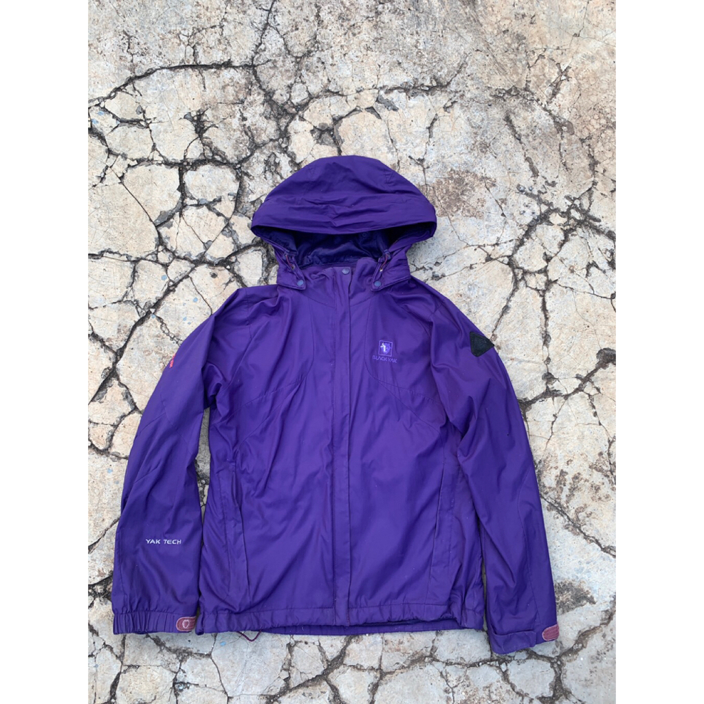 Jaket outdoor BLACKYAK