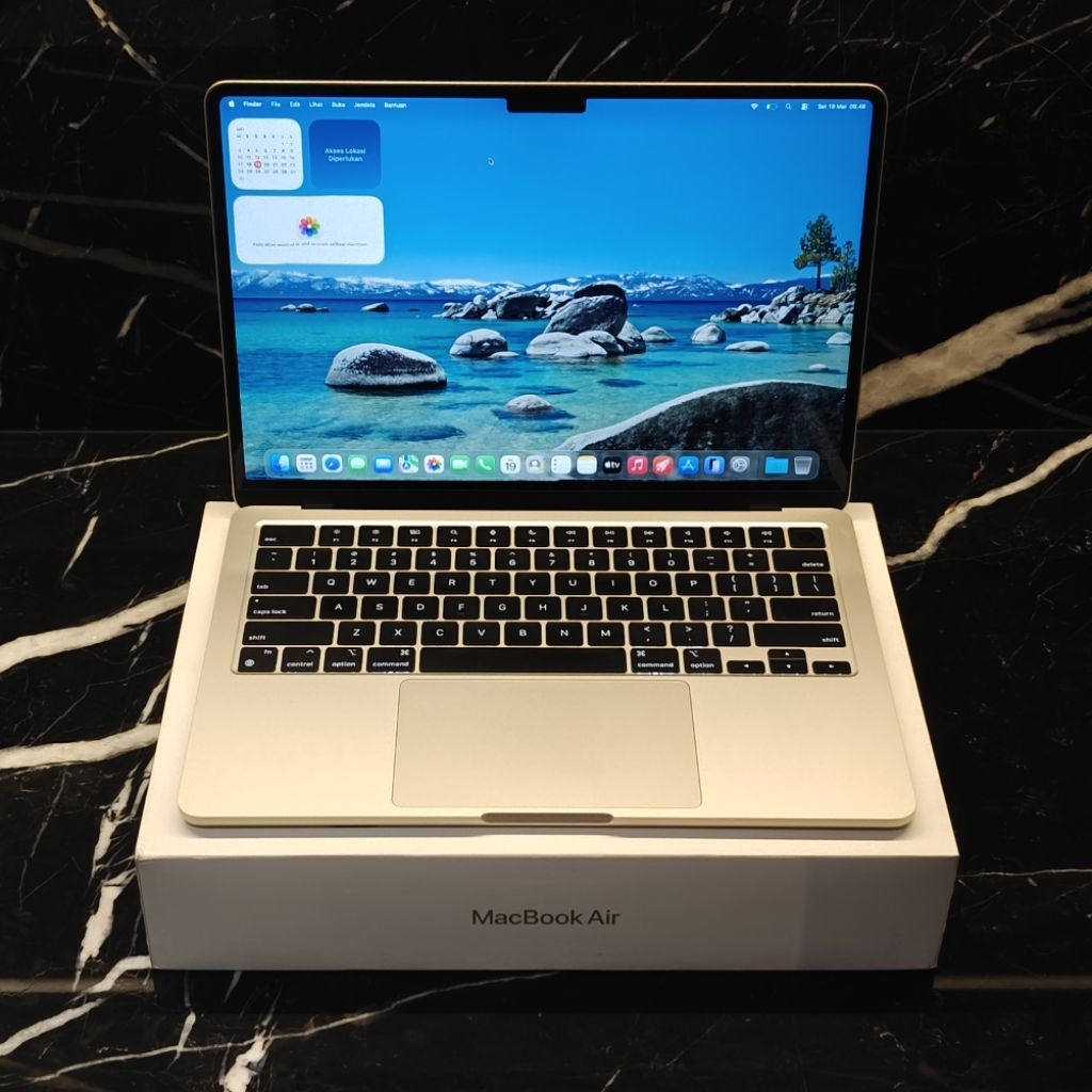 Macbook Air M2 16/256 GB Garansi iBox Resmi Indonesia Fullset Original Second