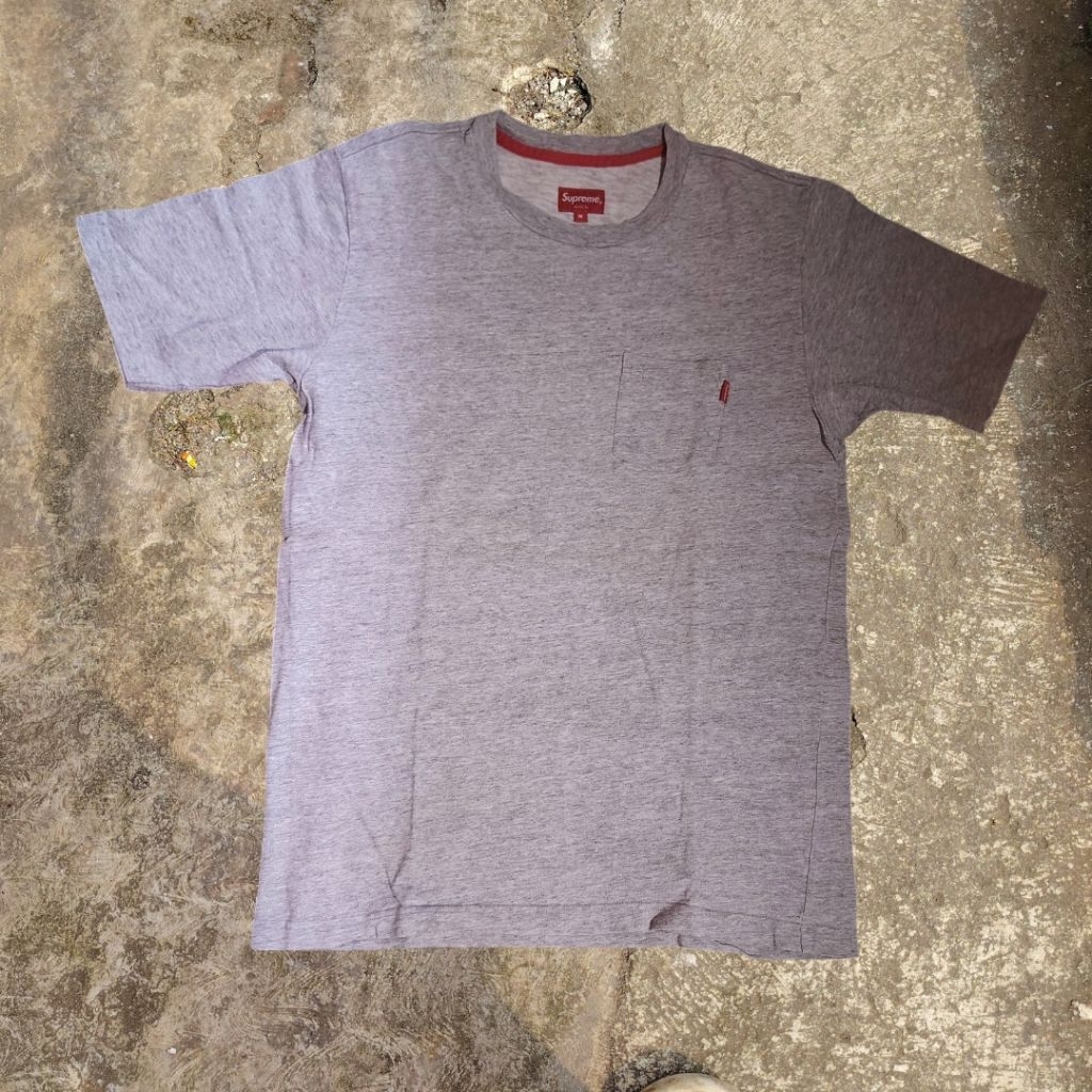 tshirt supreme pocket tee