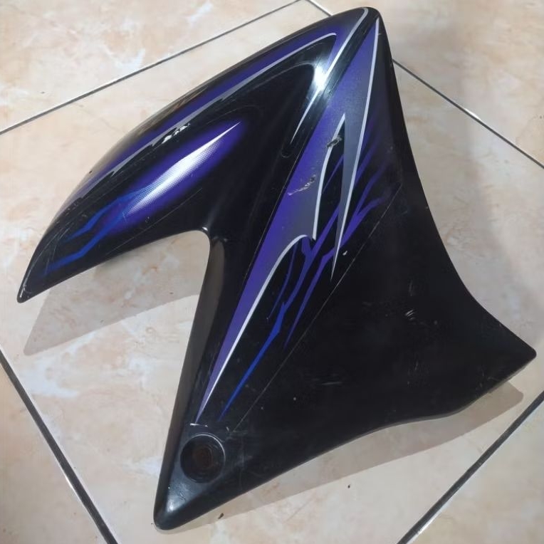 COVER SAYAP TANGKI KANAN  YAMAHA VIXION OLD SECOND