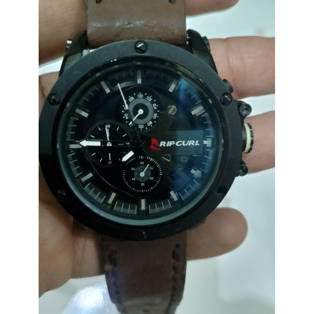 jam tangan bekas ripcurl kondisi mati