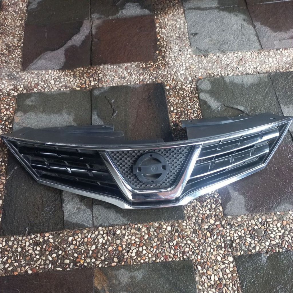 GRILL NISSAN LIVINA X GEAR L11 2013 sd 2016 ORIGINAL