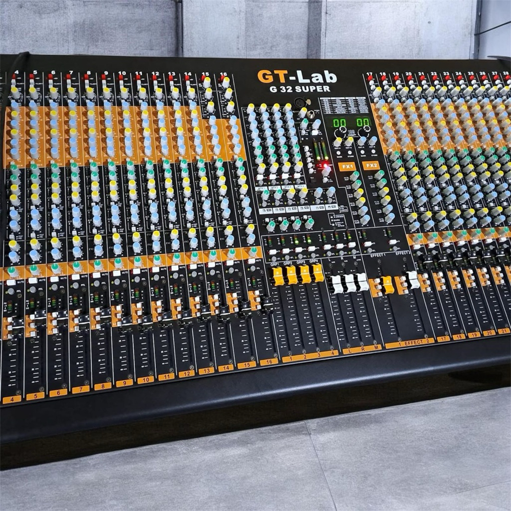 MIXER GT LAB SUPER 32 CHANNEL DOUBLE EFX ORIGINAL / Mixer Gt lab 32 channel Super Original Double Ef