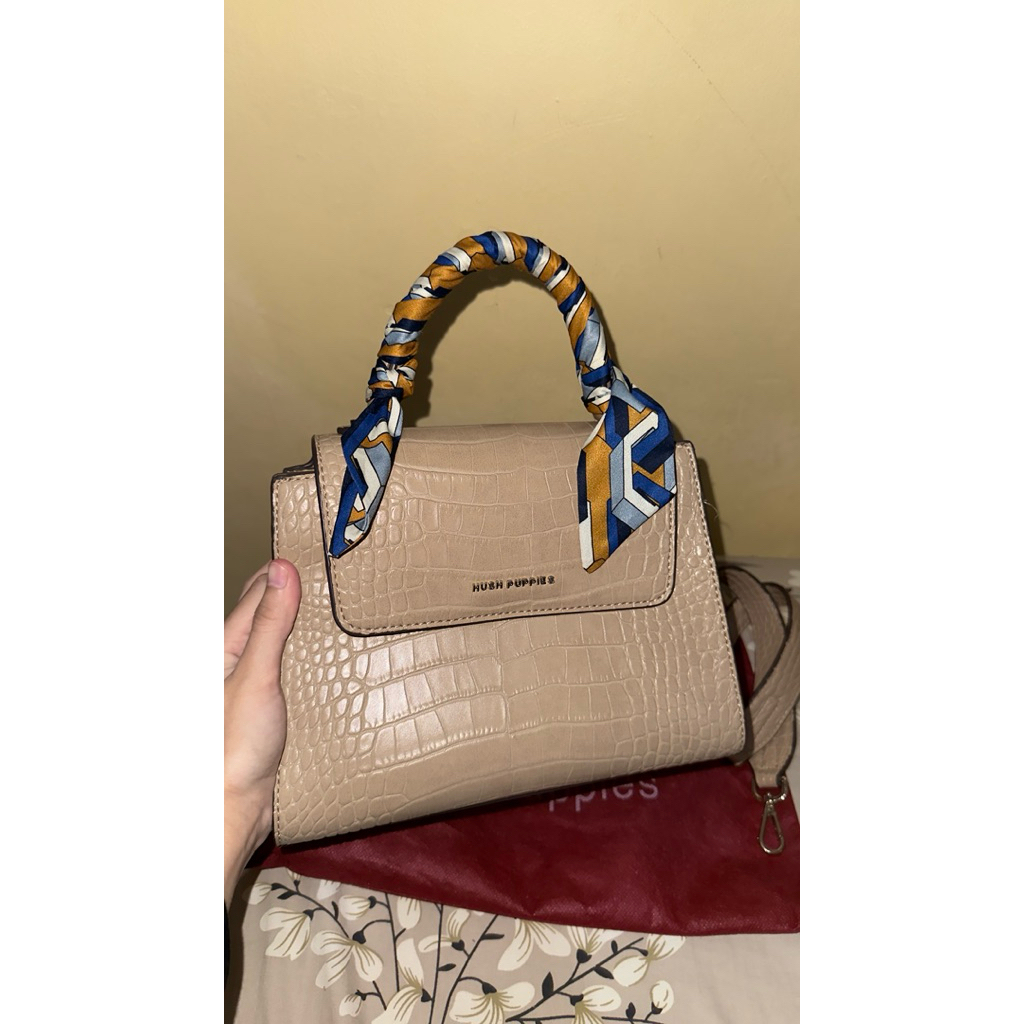 Preloved Hush Puppies Bag