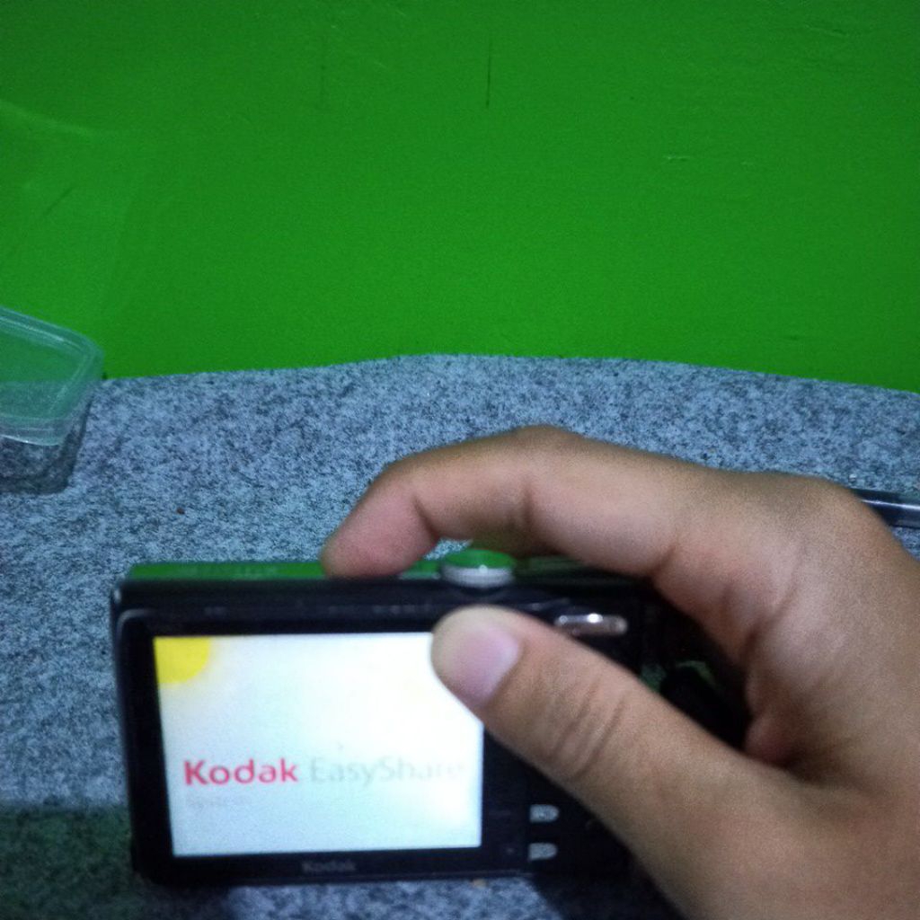 kamera digital Kodak m863 nyala minus bahan servis sparepart