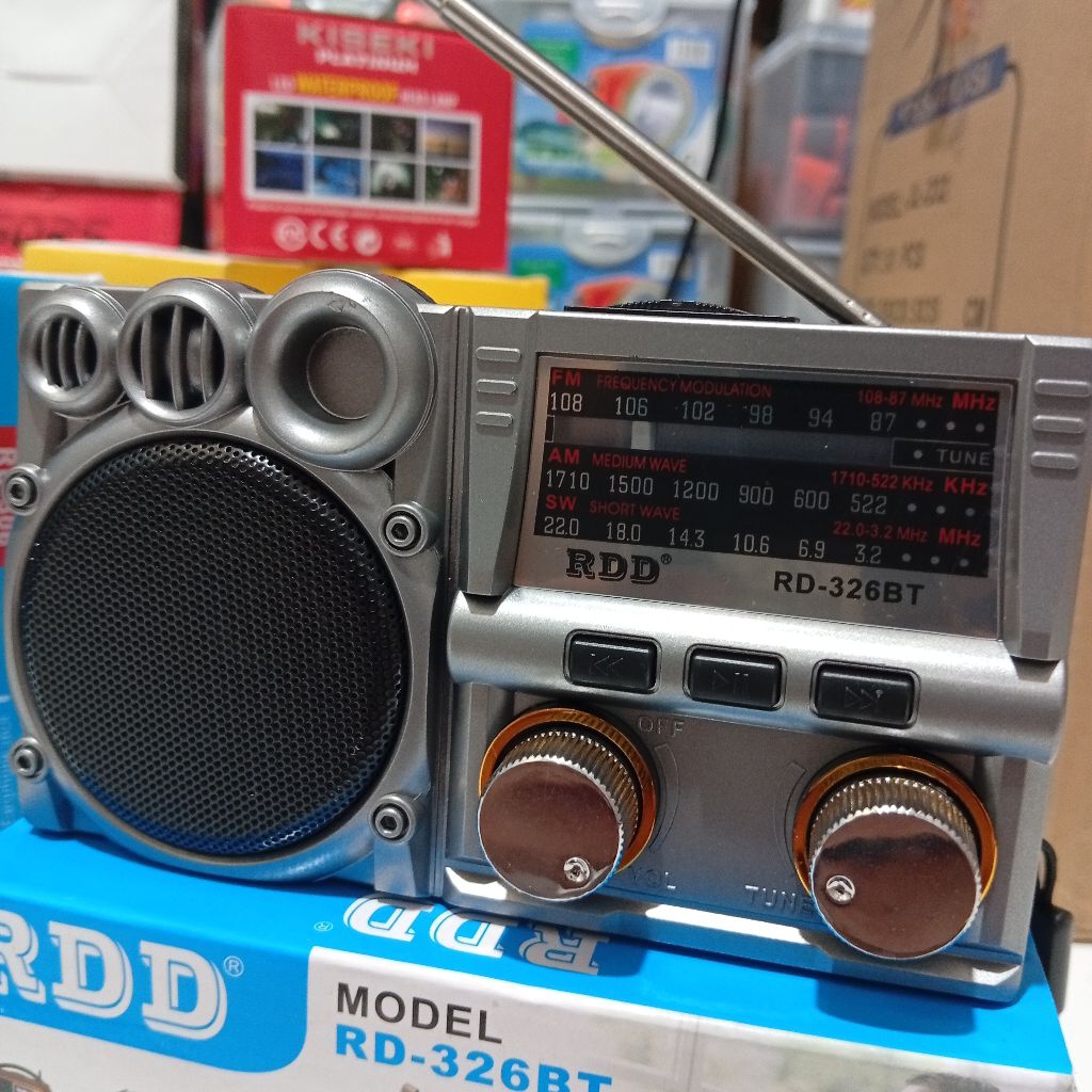 Radio Portabel RD-326BT FM/AM/SW 3 Band Radio With Usb/Tf Slots