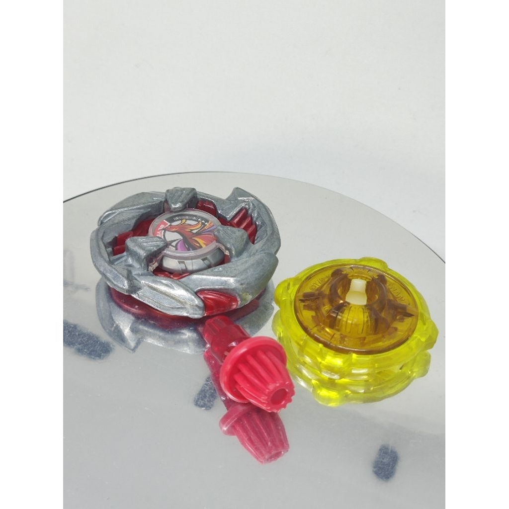 Paket Hemat 2G. Crimson Garuda & Weiss Tiger Beyblade X Original