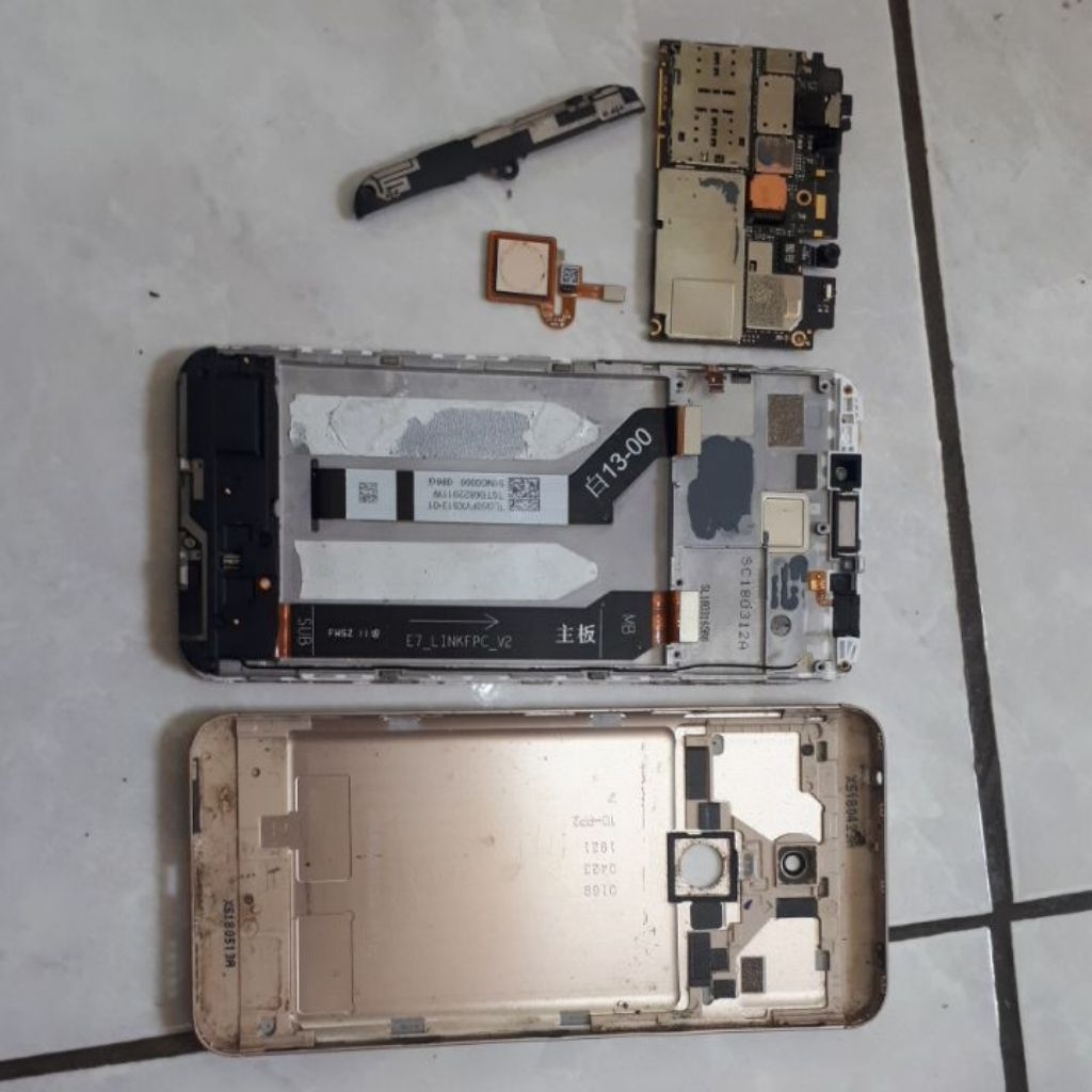 Redmi 5 Plus matot
