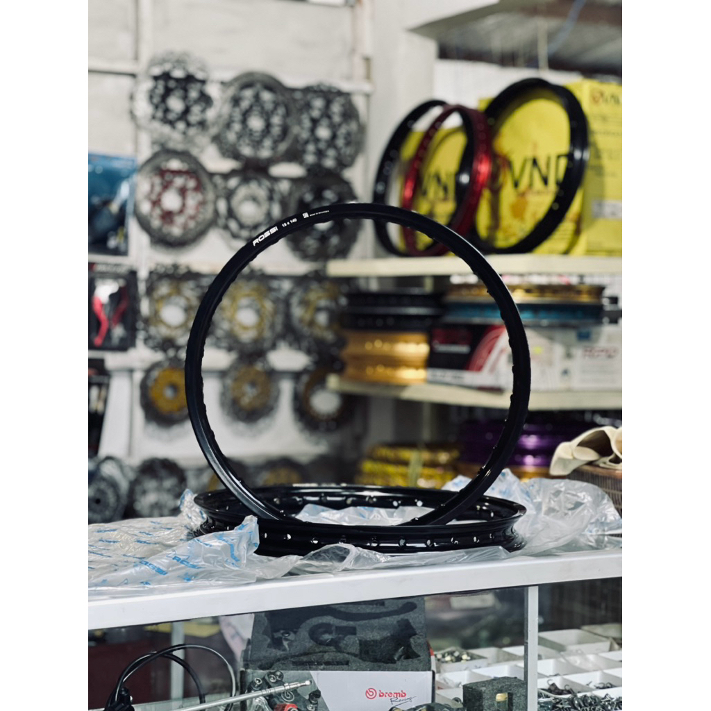 lingkar r18 140 rossi hitam glosy