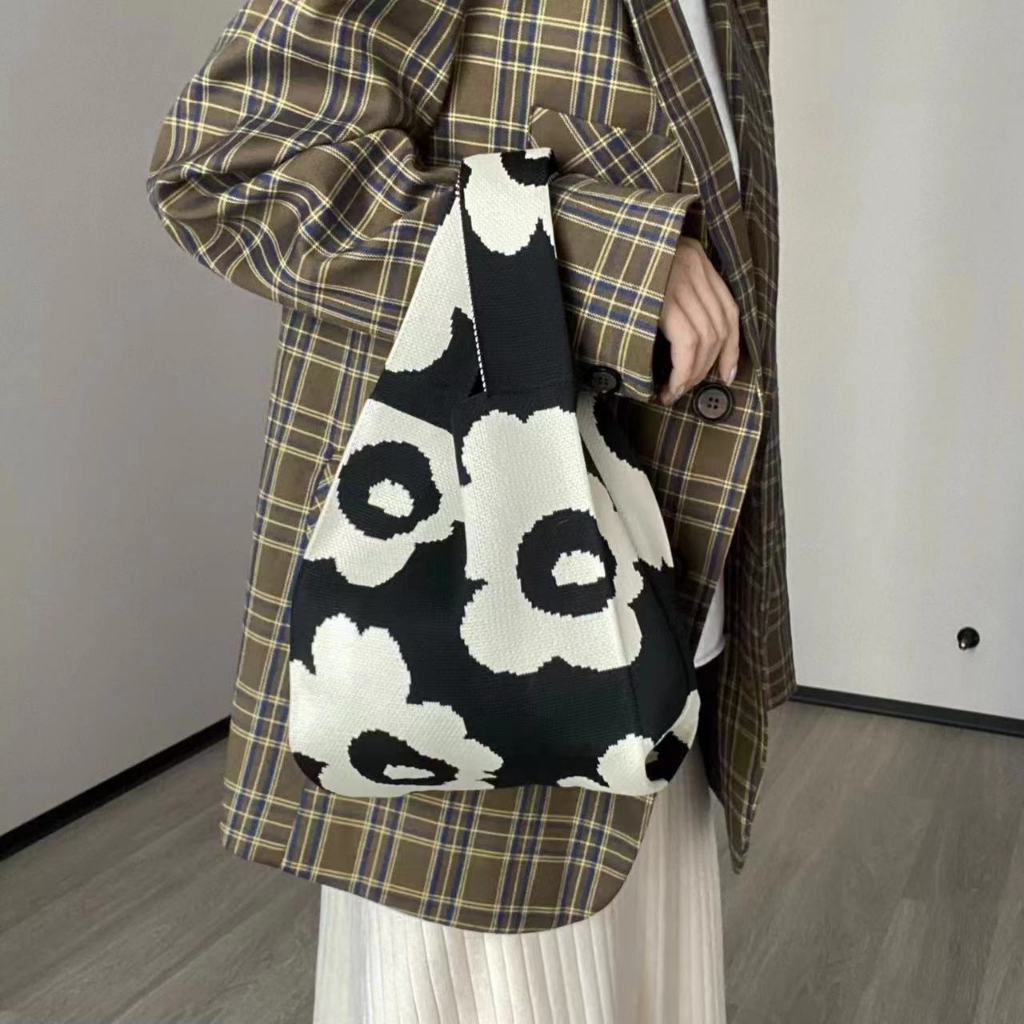 Tas Wanita Tote Bag Karakter Lucu dan Stylish Premium tote bag karakter lucu gemes tote bag import