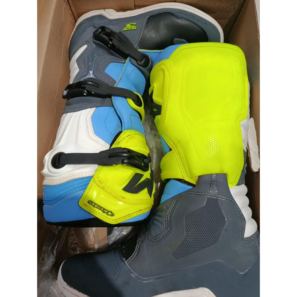 Sepatu Boot Alpinestar