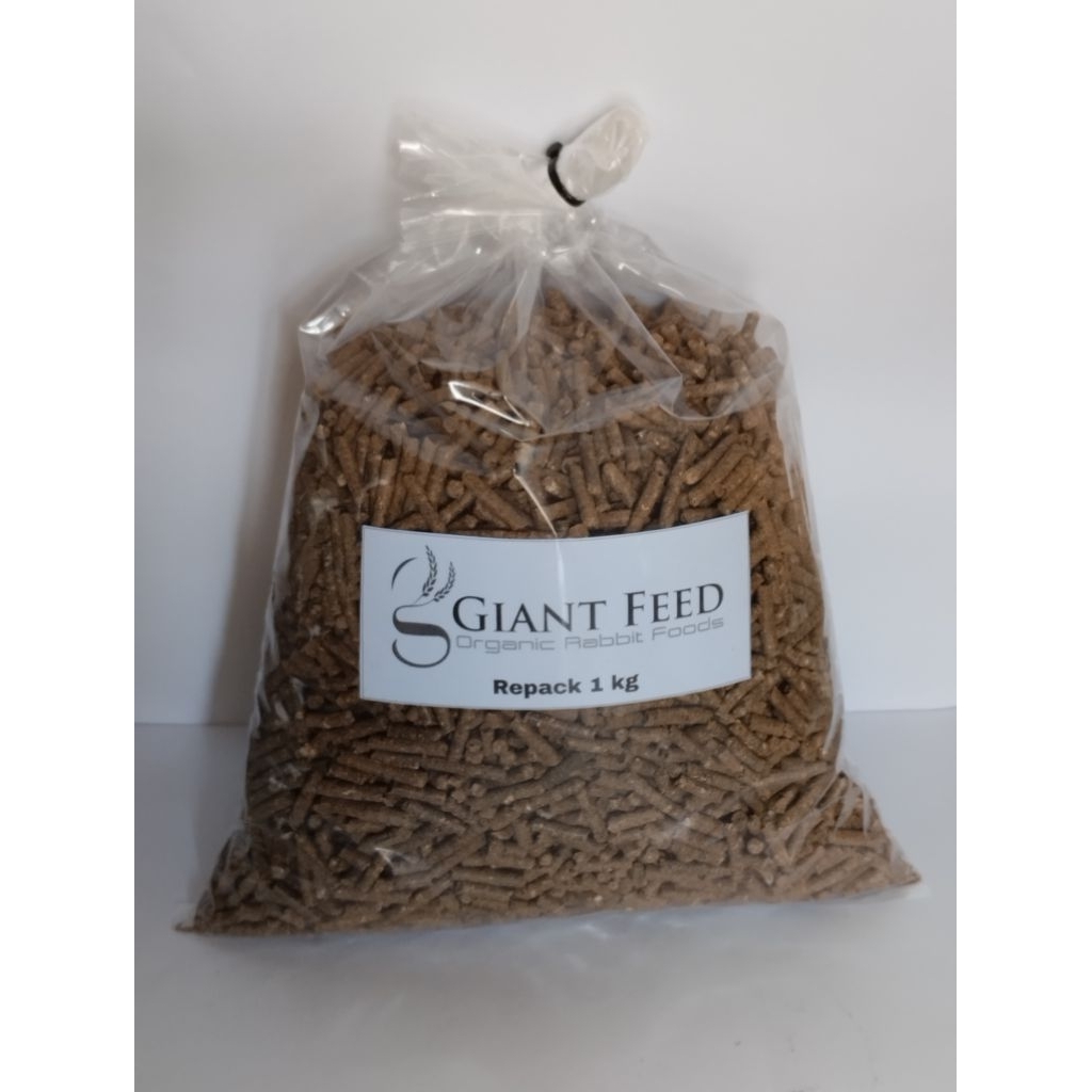 Pelet Kelinci Giant Feed Repack 1 Kg