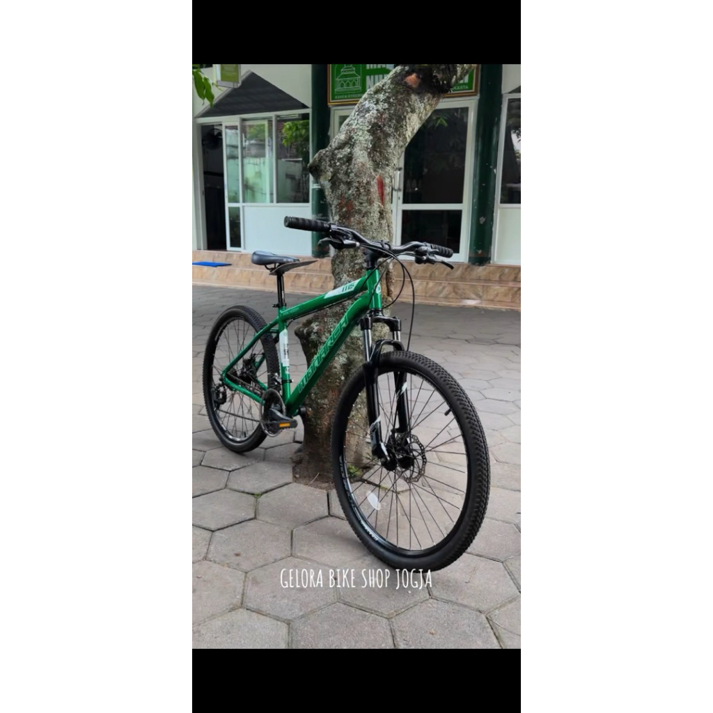 Polygon Monarch M5 (sepeda bekas)