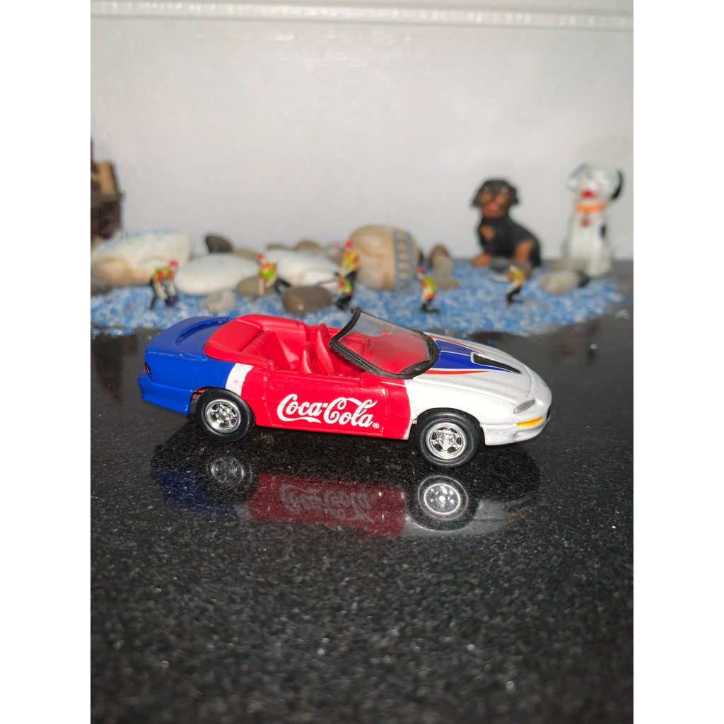 JOHNNY LIGHTNING 2000 CHEVY CAMARO CONVERTIBLE