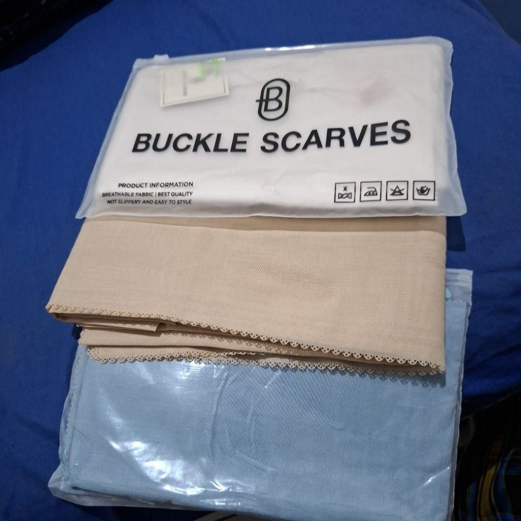 Hijab BUCKLE SCARVES