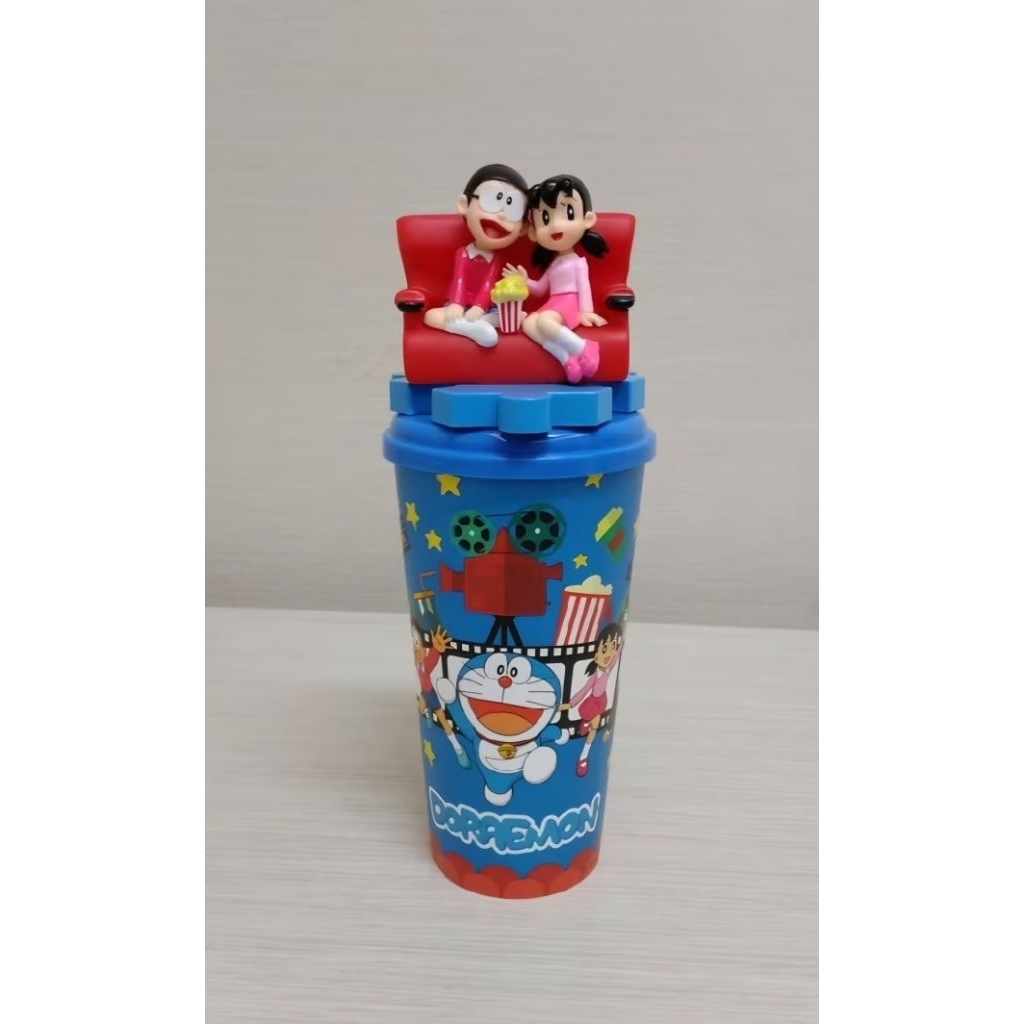 baru gelas kertas bioskop XXI Cafe series doraemon