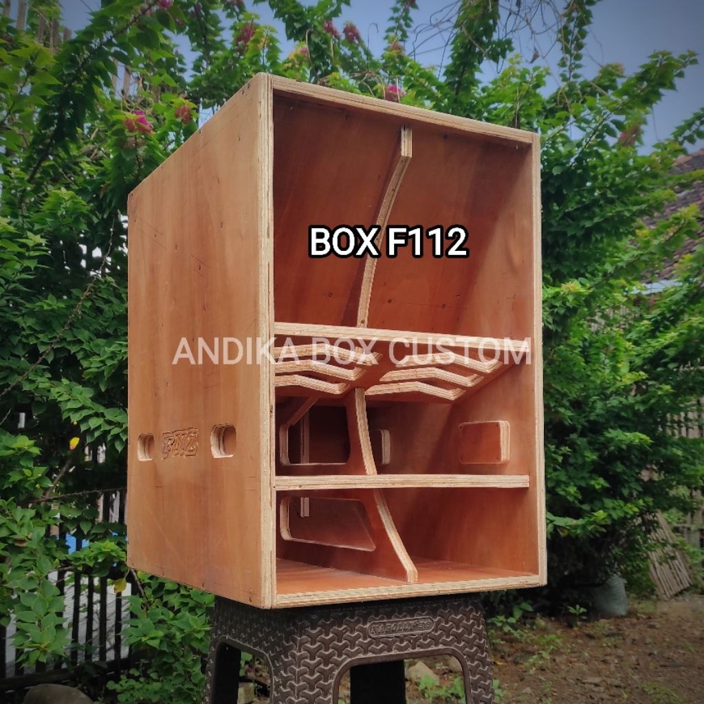 Box F1 12 inch Single