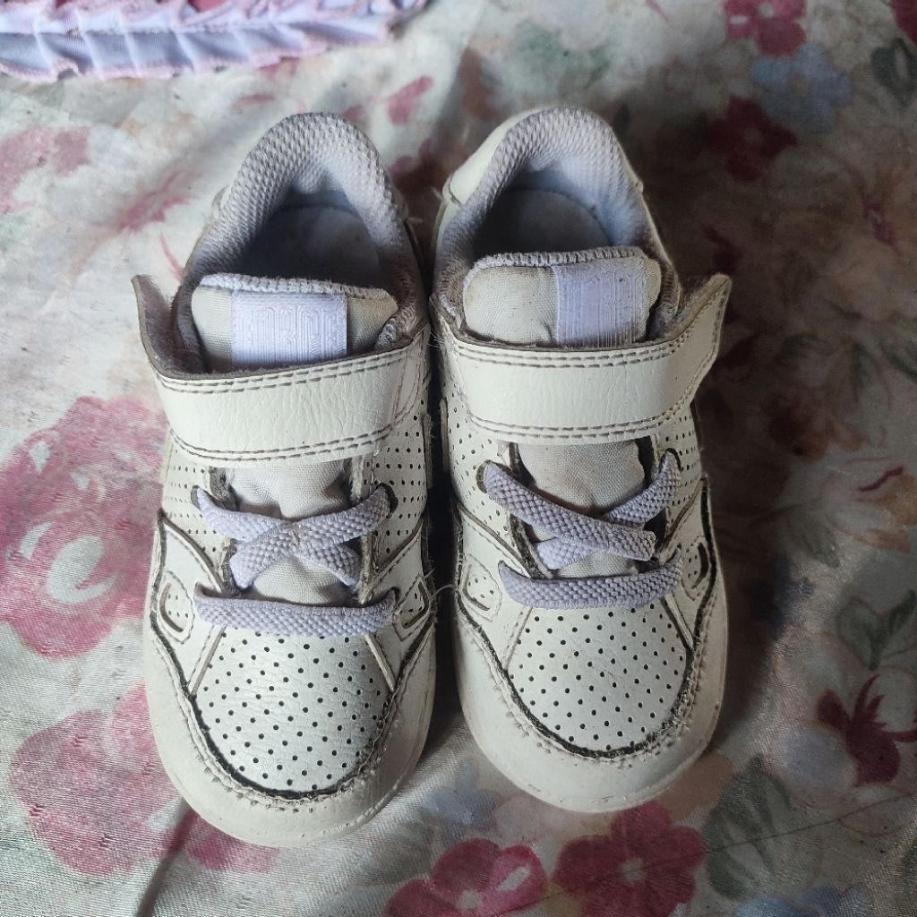 Preloved sepatu anak toddler N*ke son of force white original