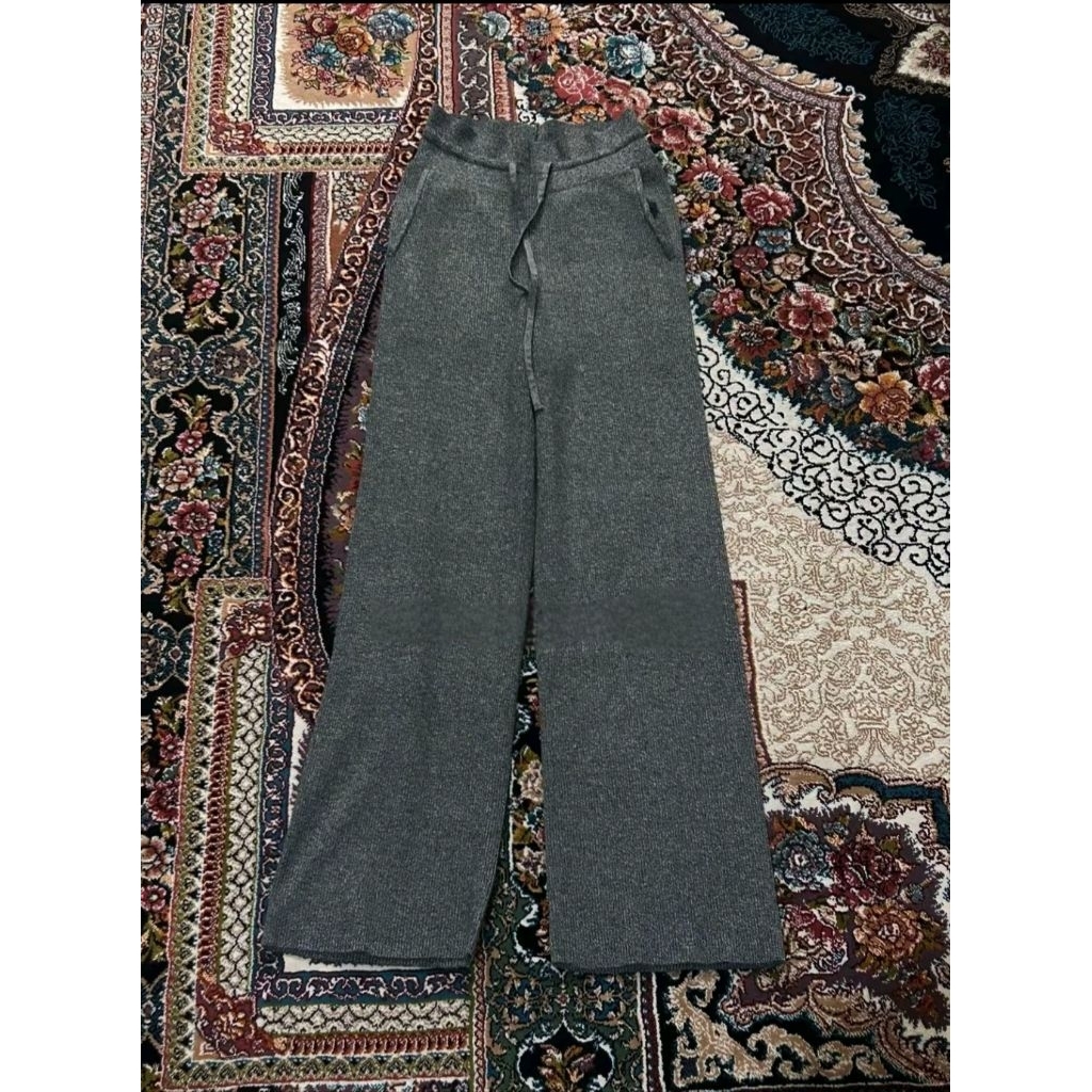 uniqlo washable knit ribbed grey pants