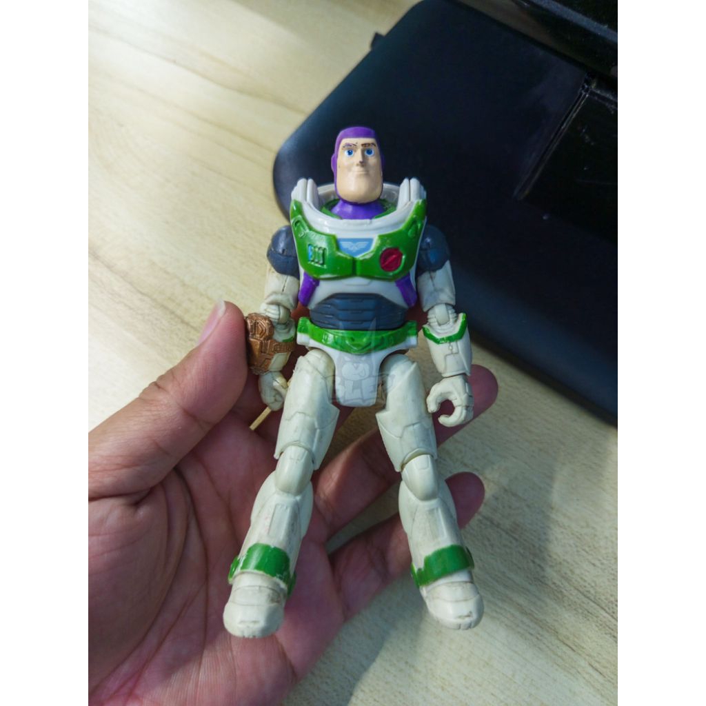BUZZ LIGHTYEAR ORIGINAL DISNEY ARTIKULASI