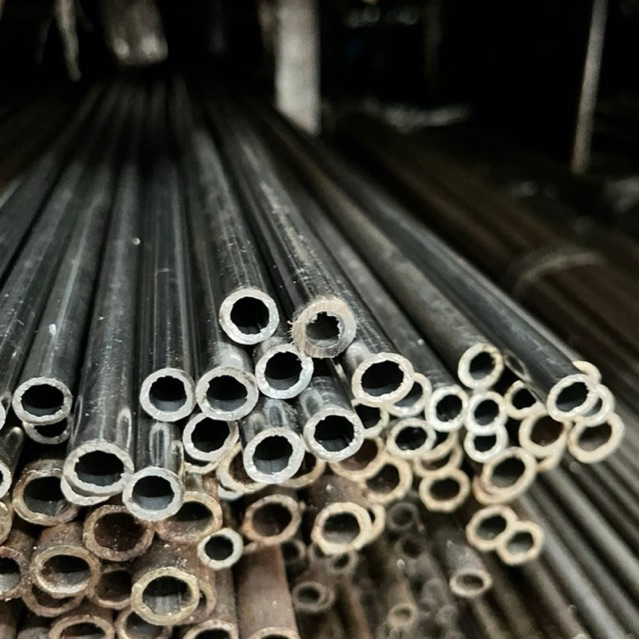 Pipa besi diameter 10mm tebal 1mm x 1000mm