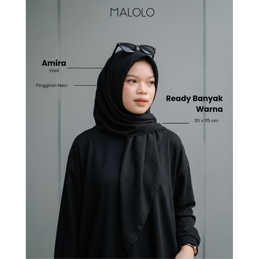 Hijab Amira