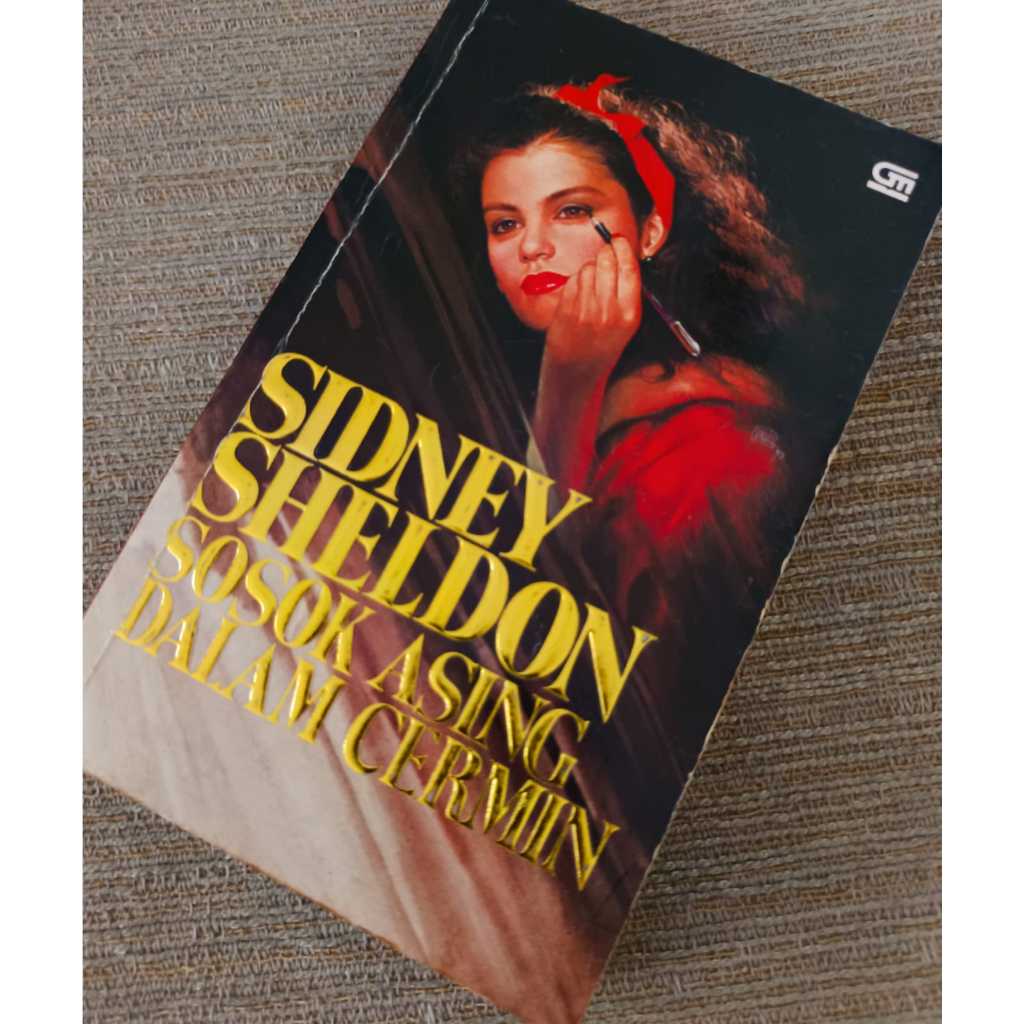 Sidney Sheldon Sosok Asing Dalam Cermin - Gramedia, Preloved