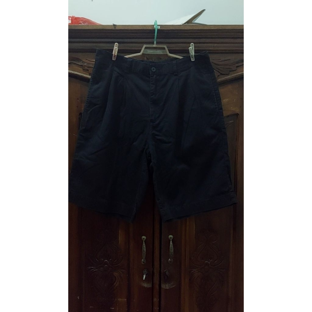 celana pendek chinos giordano
